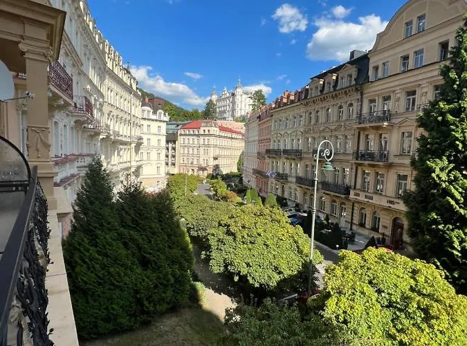 Jurincom Sadová Appartamento *